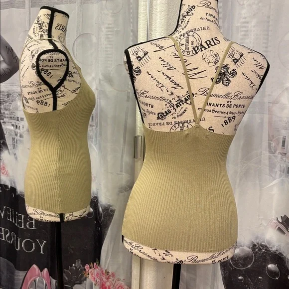 Zara Ribbed Racerback Tank - Picture 4 of 7